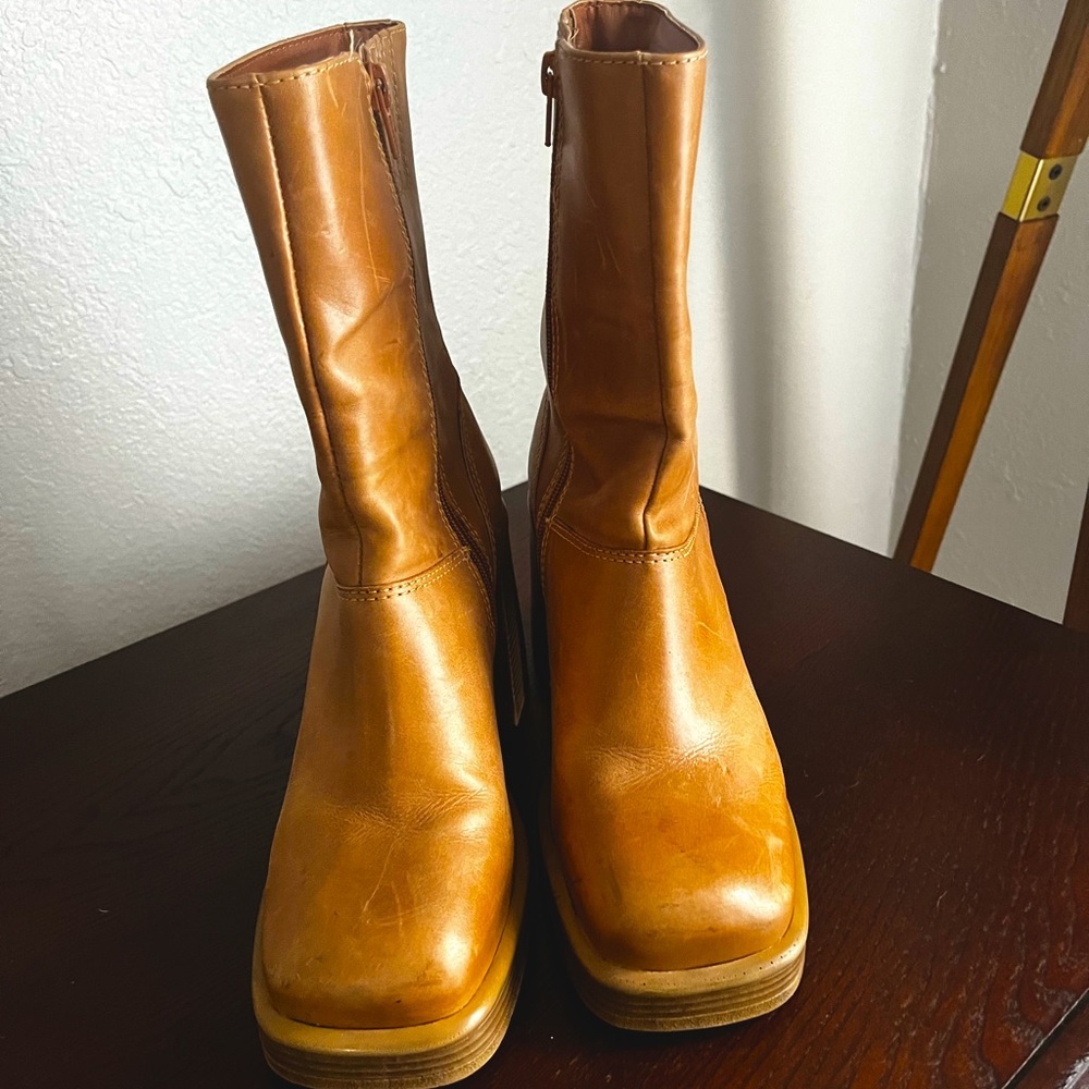 Steve Madden boots